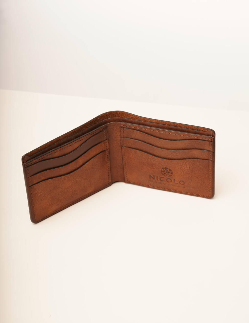 საფულე, ნატურალური ტყავი, ნიკოლო